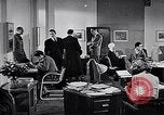 Standbild Ausstellung London England Vereinigtes Königreich, 1950, aus Sekunde 32 historischem Filmmaterial Videoclip 65675032856