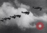 Standbild P-26 Peashooter New York City USA, 1938, aus Sekunde 29 historischem Filmmaterial Videoclip 65675032870