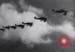 Standbild P-26 Peashooter New York City USA, 1938, aus Sekunde 30 historischem Filmmaterial Videoclip 65675032870