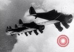 Standbild P-26 Peashooter New York City USA, 1938, aus Sekunde 42 historischem Filmmaterial Videoclip 65675032870