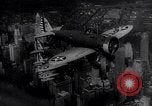 Standbild P-26 Peashooter New York City USA, 1938, aus Sekunde 51 historischem Filmmaterial Videoclip 65675032870