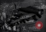 Standbild P-26 Peashooter New York City USA, 1938, aus Sekunde 60 historischem Filmmaterial Videoclip 65675032870