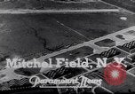 Immagine di Stati Uniti prima prova di blackout trapano e simulazione di bombardamento Farmingdale New York USA, 1938, secondo 9 filmato di repertorio 65675032871