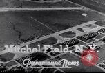 Immagine di Stati Uniti prima prova di blackout trapano e simulazione di bombardamento Farmingdale New York USA, 1938, secondo 10 filmato di repertorio 65675032871