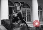 Immagine di Harmon Trophy Washington DC White House USA, 1954, secondo 7 filmato di repertorio 65675032887