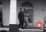 Immagine di Harmon Trophy Washington DC White House USA, 1954, secondo 16 filmato di repertorio 65675032887