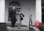 Immagine di Harmon Trophy Washington DC White House USA, 1954, secondo 17 filmato di repertorio 65675032887