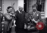 Immagine di Harmon Trophy Washington DC White House USA, 1954, secondo 26 filmato di repertorio 65675032887