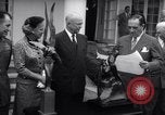 Immagine di Harmon Trophy Washington DC White House USA, 1954, secondo 27 filmato di repertorio 65675032887