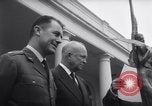 Immagine di Harmon Trophy Washington DC White House USA, 1954, secondo 50 filmato di repertorio 65675032887