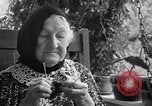 Standbild Frau Sarah Weyand Dallas Texas USA, 1941, aus Sekunde 23 historischem Filmmaterial Videoclip 65675032901