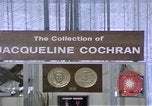 Standbild Miss Jacqueline Cochran United States USA, 1975, aus Sekunde 21 historischem Filmmaterial Videoclip 65675032902