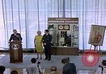 Standbild Miss Jacqueline Cochran United States USA, 1975, aus Sekunde 39 historischem Filmmaterial Videoclip 65675032902