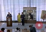 Standbild Miss Jacqueline Cochran United States USA, 1975, aus Sekunde 40 historischem Filmmaterial Videoclip 65675032902