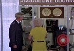 Standbild Memorabilia United States USA, 1975, aus Sekunde 22 historischem Filmmaterial Videoclip 65675032906