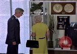 Standbild Memorabilia United States USA, 1975, aus Sekunde 27 historischem Filmmaterial Videoclip 65675032906