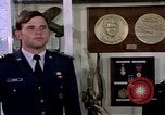 Standbild Cadet Wing Commander Jack Catton United States USA, 1975, aus Sekunde 7 historischem Filmmaterial Videoclip 65675032908
