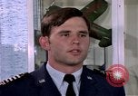 Standbild Cadet Wing Commander Jack Catton United States USA, 1975, aus Sekunde 26 historischem Filmmaterial Videoclip 65675032908