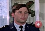 Standbild Cadet Wing Commander Jack Catton United States USA, 1975, aus Sekunde 39 historischem Filmmaterial Videoclip 65675032908