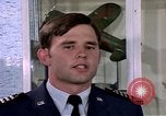 Standbild Cadet Wing Commander Jack Catton United States USA, 1975, aus Sekunde 44 historischem Filmmaterial Videoclip 65675032908