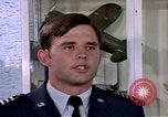 Standbild Cadet Wing Commander Jack Catton United States USA, 1975, aus Sekunde 45 historischem Filmmaterial Videoclip 65675032908