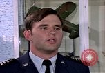 Standbild Cadet Wing Commander Jack Catton United States USA, 1975, aus Sekunde 47 historischem Filmmaterial Videoclip 65675032908