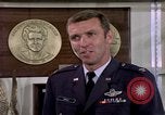Immagine di Air Force Gazzetta United States USA, 1975, secondo 45 filmato di repertorio 65675032909