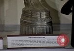 Immagine di Trofei United States USA, 1975, secondo 34 filmato di repertorio 65675032910