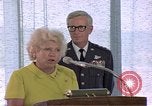 Standbild Pilotin Jacqueline Cochran United States USA, 1975, aus Sekunde 3 historischem Filmmaterial Videoclip 65675032914