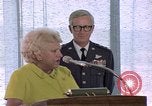 Standbild Pilotin Jacqueline Cochran United States USA, 1975, aus Sekunde 30 historischem Filmmaterial Videoclip 65675032914
