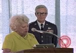 Standbild Pilotin Jacqueline Cochran United States USA, 1975, aus Sekunde 32 historischem Filmmaterial Videoclip 65675032914