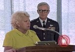 Standbild Pilotin Jacqueline Cochran United States USA, 1975, aus Sekunde 52 historischem Filmmaterial Videoclip 65675032914