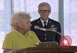Standbild Pilotin Jacqueline Cochran United States USA, 1975, aus Sekunde 57 historischem Filmmaterial Videoclip 65675032914
