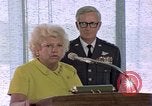 Standbild Pilotin Jacqueline Cochran United States USA, 1975, aus Sekunde 62 historischem Filmmaterial Videoclip 65675032914