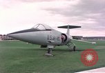 Standbild Jacqueline Cochran United States USA, 1975, aus Sekunde 32 historischem Filmmaterial Videoclip 65675032915
