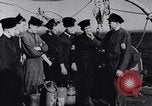 Immagine di Routine di bordo Regno Unito, 1944, secondo 17 filmato di repertorio 65675032936