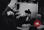 Immagine di Routine di bordo Regno Unito, 1944, secondo 35 filmato di repertorio 65675032936