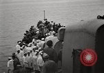 Standbild General MacArthur und Admiral Nimitz bereit zu unterzeichnen Vertrag mit Japan Tokyo Bay Japan, 1945, aus Sekunde 5 historischem Filmmaterial Videoclip 65675032938