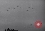 Standbild Friedensvertrag auf die USS Missouri Zweiten Weltkrieg beenden Tokyo Bay Japan, 1945, aus Sekunde 3 historischem Filmmaterial Videoclip 65675032941