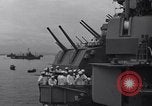 Standbild Friedensvertrag auf die USS Missouri Zweiten Weltkrieg beenden Tokyo Bay Japan, 1945, aus Sekunde 34 historischem Filmmaterial Videoclip 65675032941