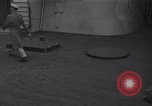 Standbild Friedensvertrag auf die USS Missouri Zweiten Weltkrieg beenden Tokyo Bay Japan, 1945, aus Sekunde 37 historischem Filmmaterial Videoclip 65675032941