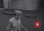 Standbild Friedensvertrag auf die USS Missouri Zweiten Weltkrieg beenden Tokyo Bay Japan, 1945, aus Sekunde 39 historischem Filmmaterial Videoclip 65675032941