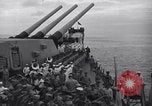 Standbild Friedensvertrag auf die USS Missouri Zweiten Weltkrieg beenden Tokyo Bay Japan, 1945, aus Sekunde 60 historischem Filmmaterial Videoclip 65675032941