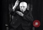 Image Indian sign language pour ville United States USA, 1931, de la seconde 32 séquences d'archives historiques vidéo 65675033170