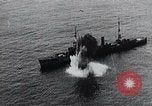 Standbild Bombenabwürfe Experimente Virginia Capes United States USA, 1921, aus Sekunde 10 historischem Filmmaterial Videoclip 65675033214