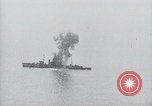 Standbild Bombenabwürfe Experimente Virginia Capes United States USA, 1921, aus Sekunde 29 historischem Filmmaterial Videoclip 65675033214