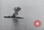 Standbild Bombenabwürfe Experimente Virginia Capes United States USA, 1921, aus Sekunde 30 historischem Filmmaterial Videoclip 65675033214