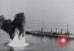 Standbild Bombenabwürfe Experimente Virginia Capes United States USA, 1921, aus Sekunde 37 historischem Filmmaterial Videoclip 65675033214