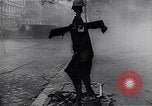 Standbild ungarische Revolution Ungarn, 1956, aus Sekunde 6 historischem Filmmaterial Videoclip 65675033234