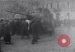 Standbild ungarische Revolution Ungarn, 1956, aus Sekunde 13 historischem Filmmaterial Videoclip 65675033234